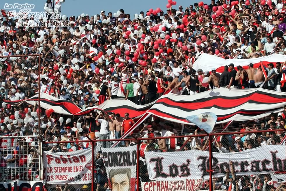 San Martín de Tucumán vs River Plate (AP 2008) 7